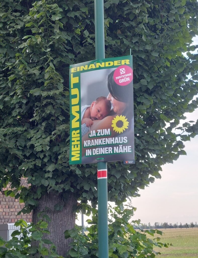 Plakat mit der Aufschrift "Ja zum Krankenhaus in deiner Nähe"